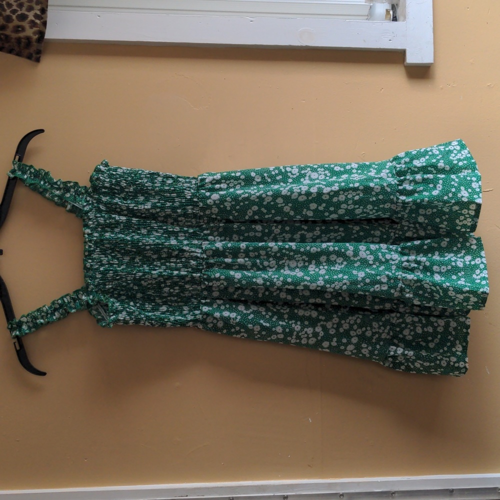 NWOT WOMEN'S FLORAL SUNDRESS